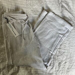 Aritzia TNA Cozy Fleece Sweatpants Wide Fit Heather Gray Size Small NEW